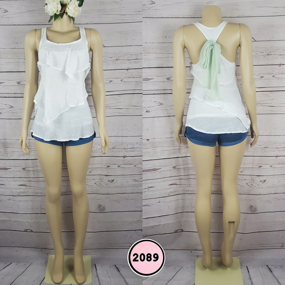 Fleet Collection Small White Sleeveless Ruffle Top – Women’s Blouse